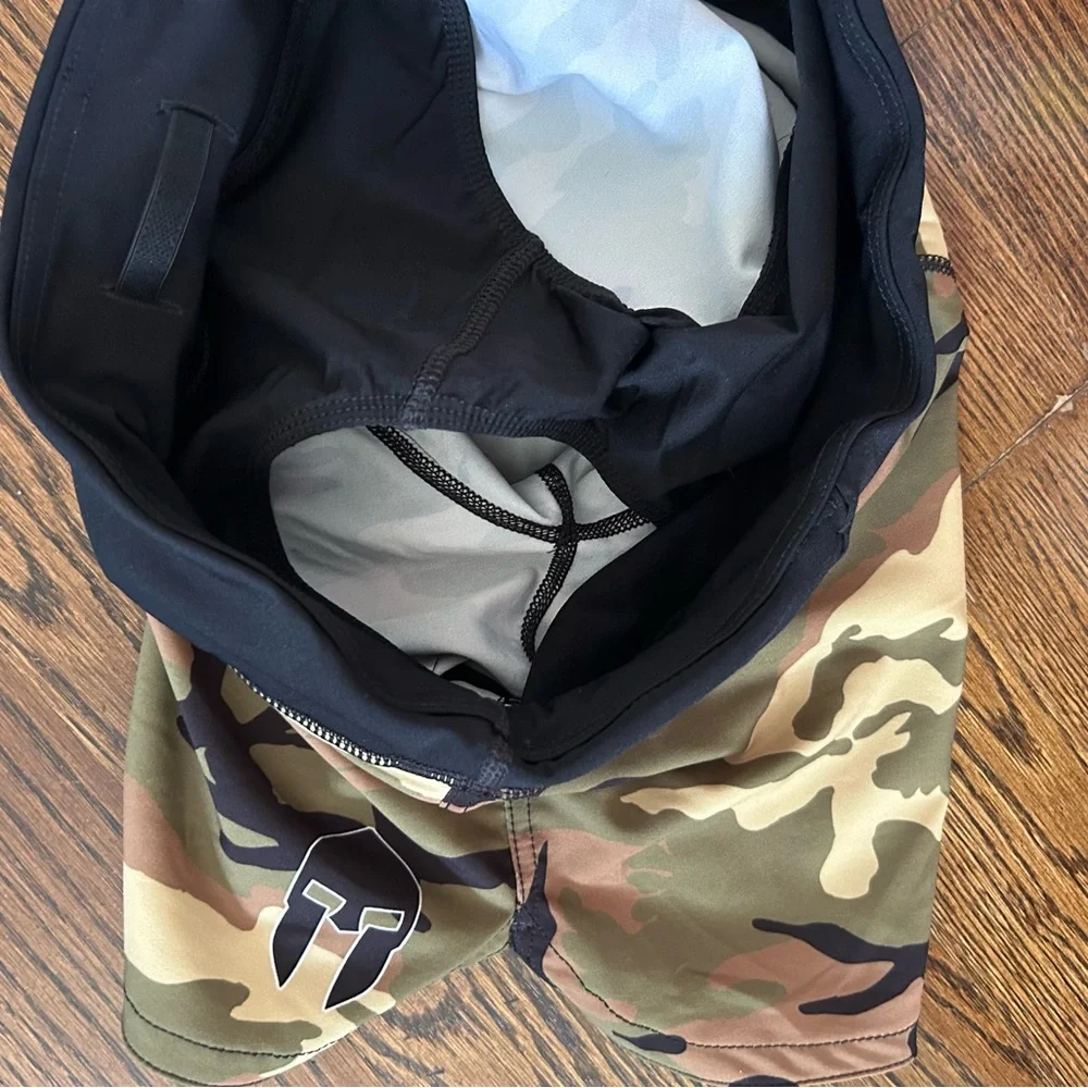 Camo Shorts - Picture 5 of 5
